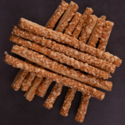 Komijn mosterd kaasstengels 