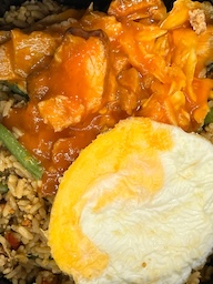Nasi pangang met een gebakken ei 